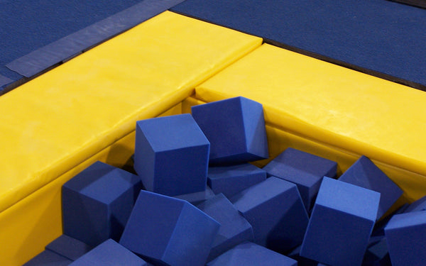 Isellfoam Gymnastics Foam Pit Cubes/Blocks 4 inch (Lime Green ) 108 Piece